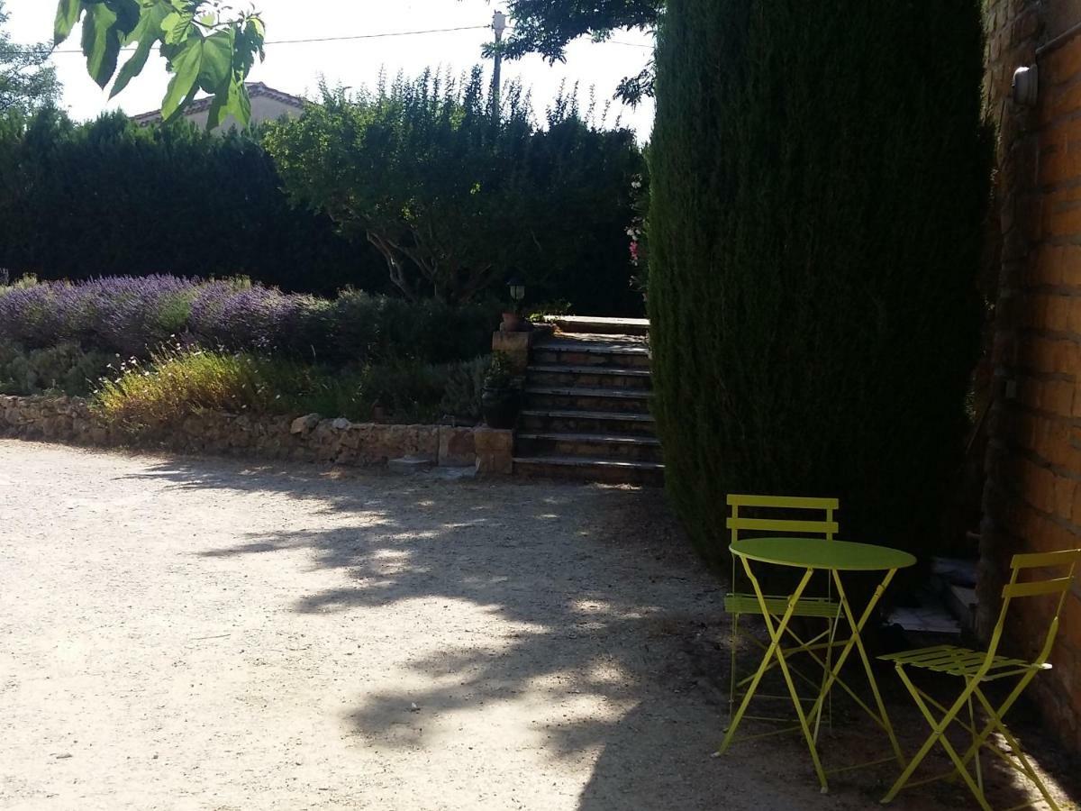 Les Oliviers Apartment Carpentras Luaran gambar